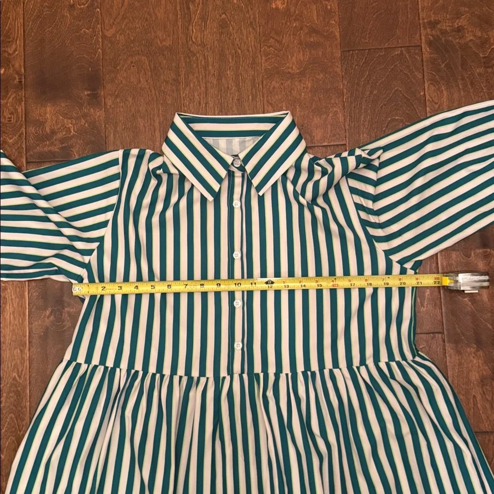 NWOT Green and White Striped Dress - Large - Picture 4 of 5